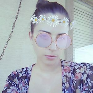 Meet your Posher, Alicia